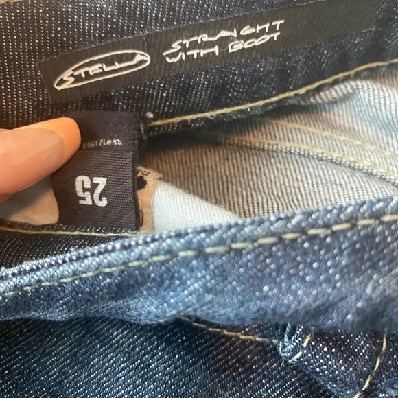 William Rast flare jeans. - Picture 5 of 5